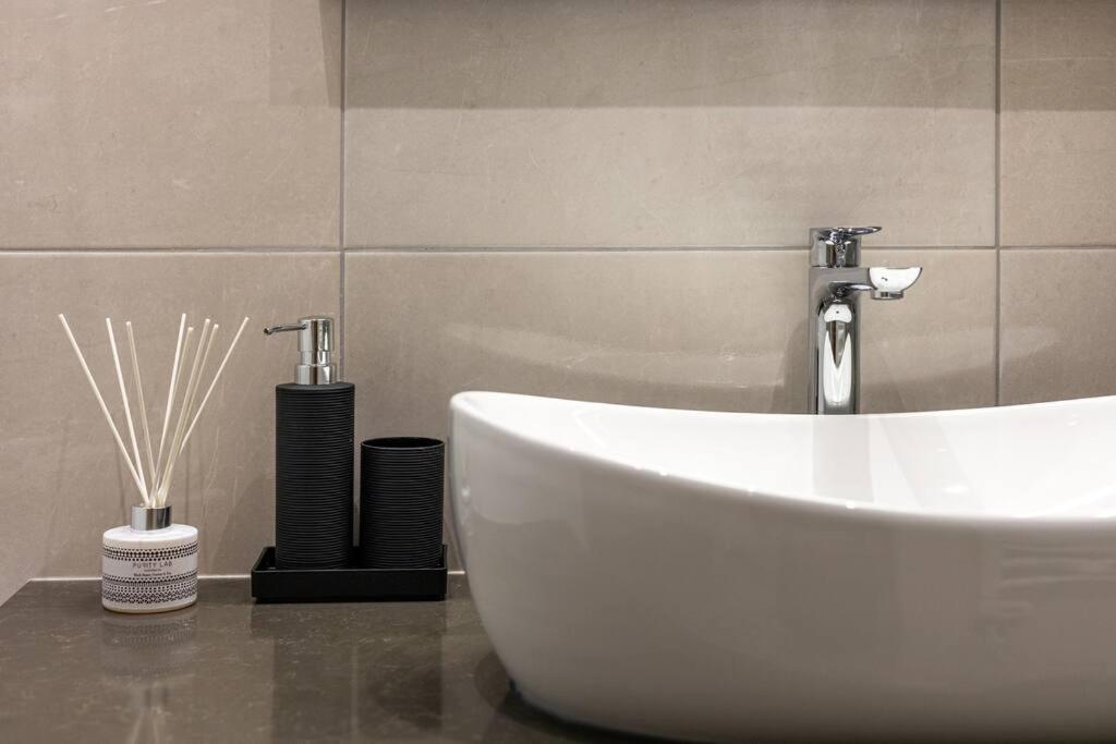 Apartman Drago 4* - 2 Minutes From The Town Centre Split Extérieur photo